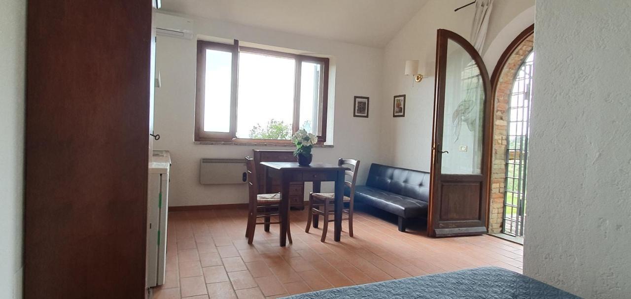 Poloturisticoumbria Rustico Con Piscina Vista Lago Passignano sul Trasimeno Luaran gambar