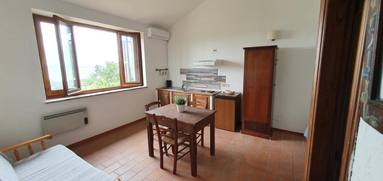 Poloturisticoumbria Rustico Con Piscina Vista Lago Passignano sul Trasimeno Luaran gambar