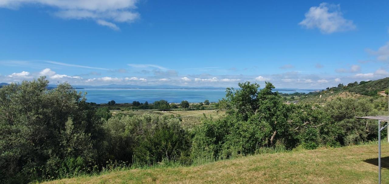 Poloturisticoumbria Rustico Con Piscina Vista Lago Passignano sul Trasimeno Luaran gambar