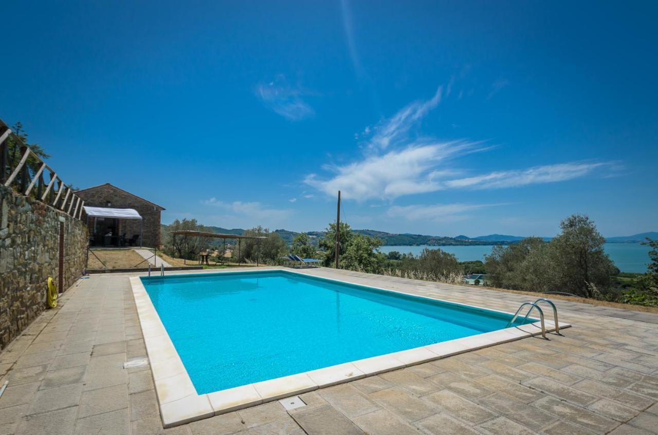 Poloturisticoumbria Rustico Con Piscina Vista Lago Passignano sul Trasimeno Luaran gambar