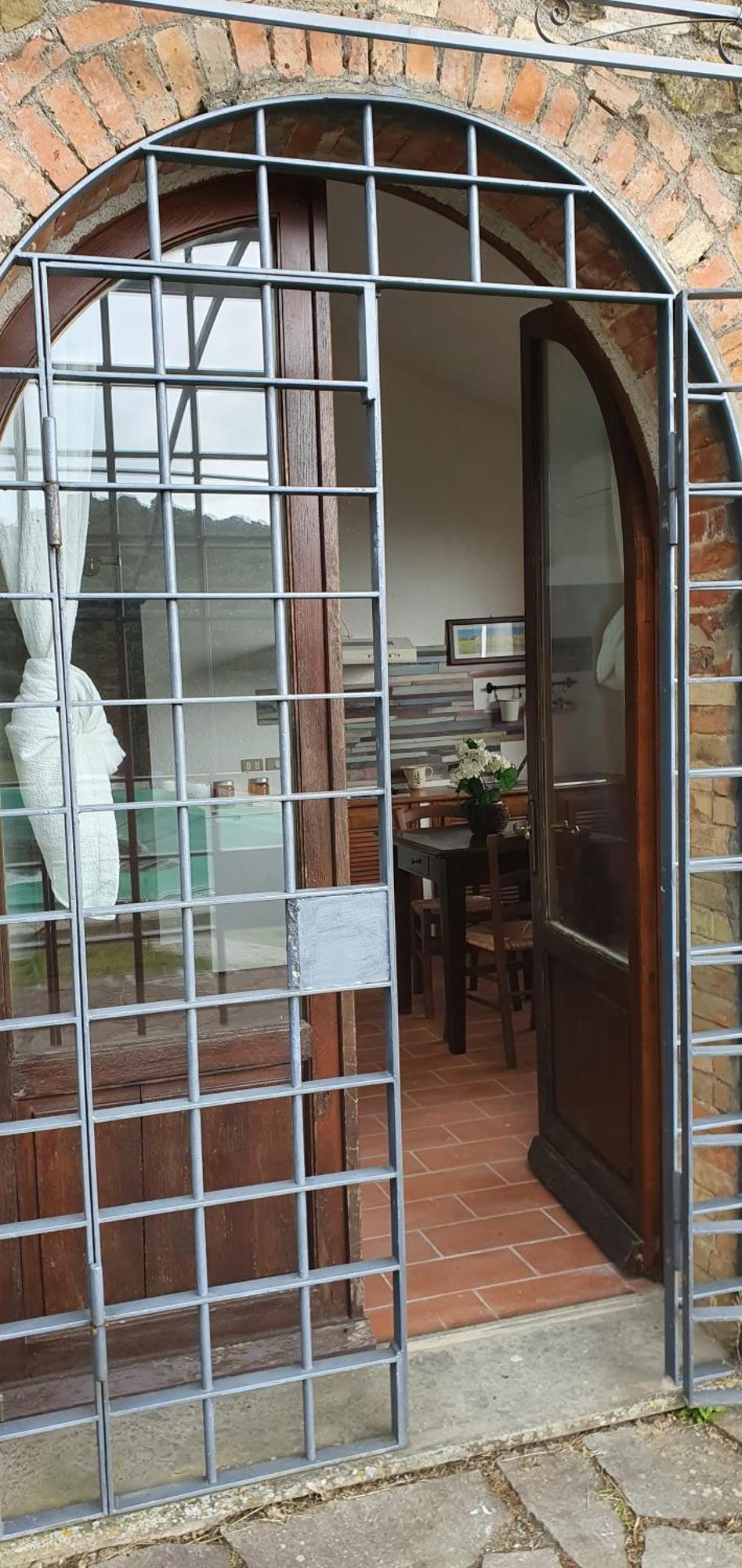 Poloturisticoumbria Rustico Con Piscina Vista Lago Passignano sul Trasimeno Bilik gambar